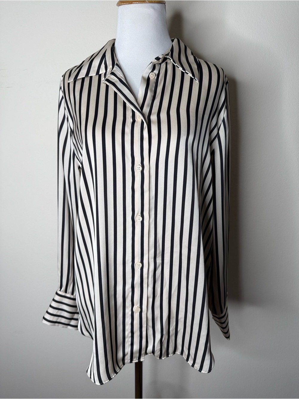 H&M Black and White Striped Satin Blouse - Picture 2 of 6
